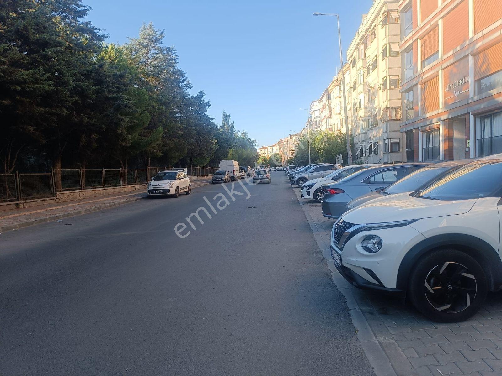 Bakırköy Zuhuratbaba Da 3+1 130m2 Bürüt Kullanım Alanlı Daire — fotoğraf 24