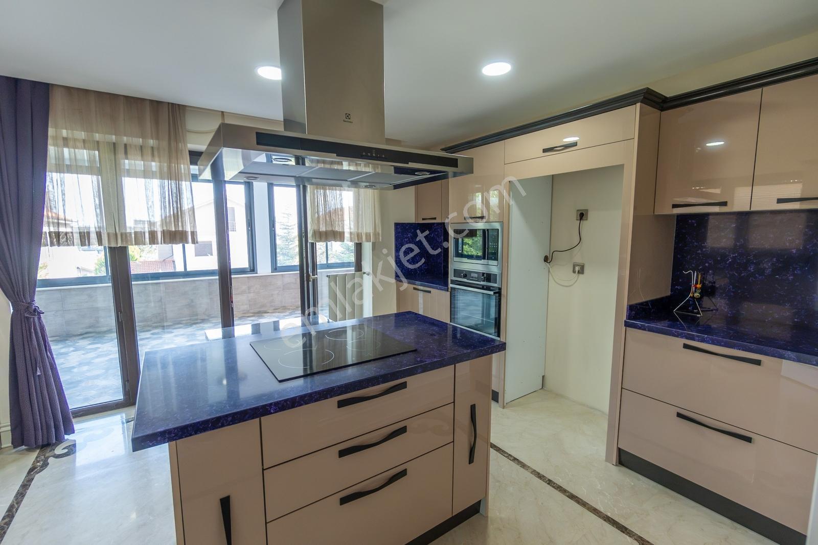 Remax Advantage'den 19 Mayıs Mh Asansörlü Ve Prestijli Villa — fotoğraf 8