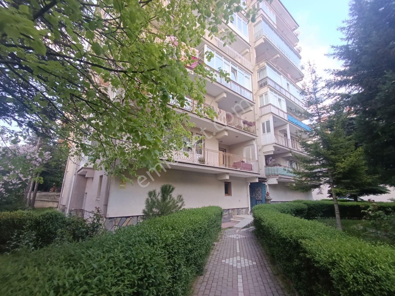 Kökoğlu Gayrimenkul'den Atakentte Arakat 3+1 Daire — fotoğraf 8