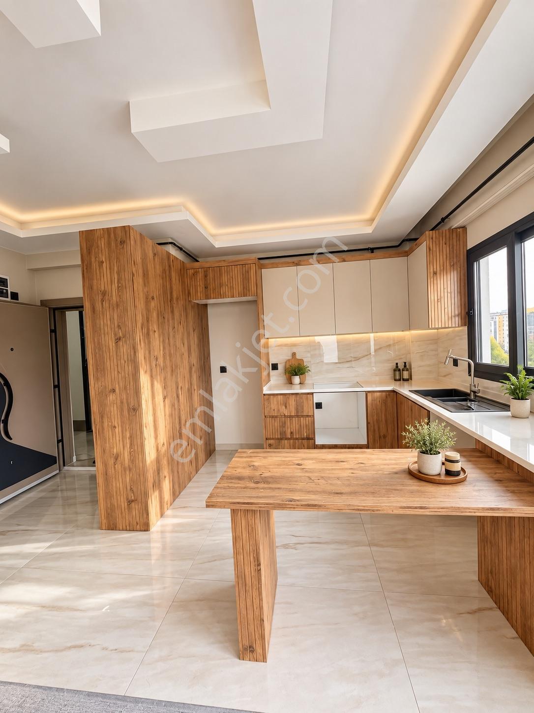 Eşsiz Manzarası Ve Geniş Terasıyla Satılık 1+1 Daire 4.750.000 Tl — fotoğraf 9