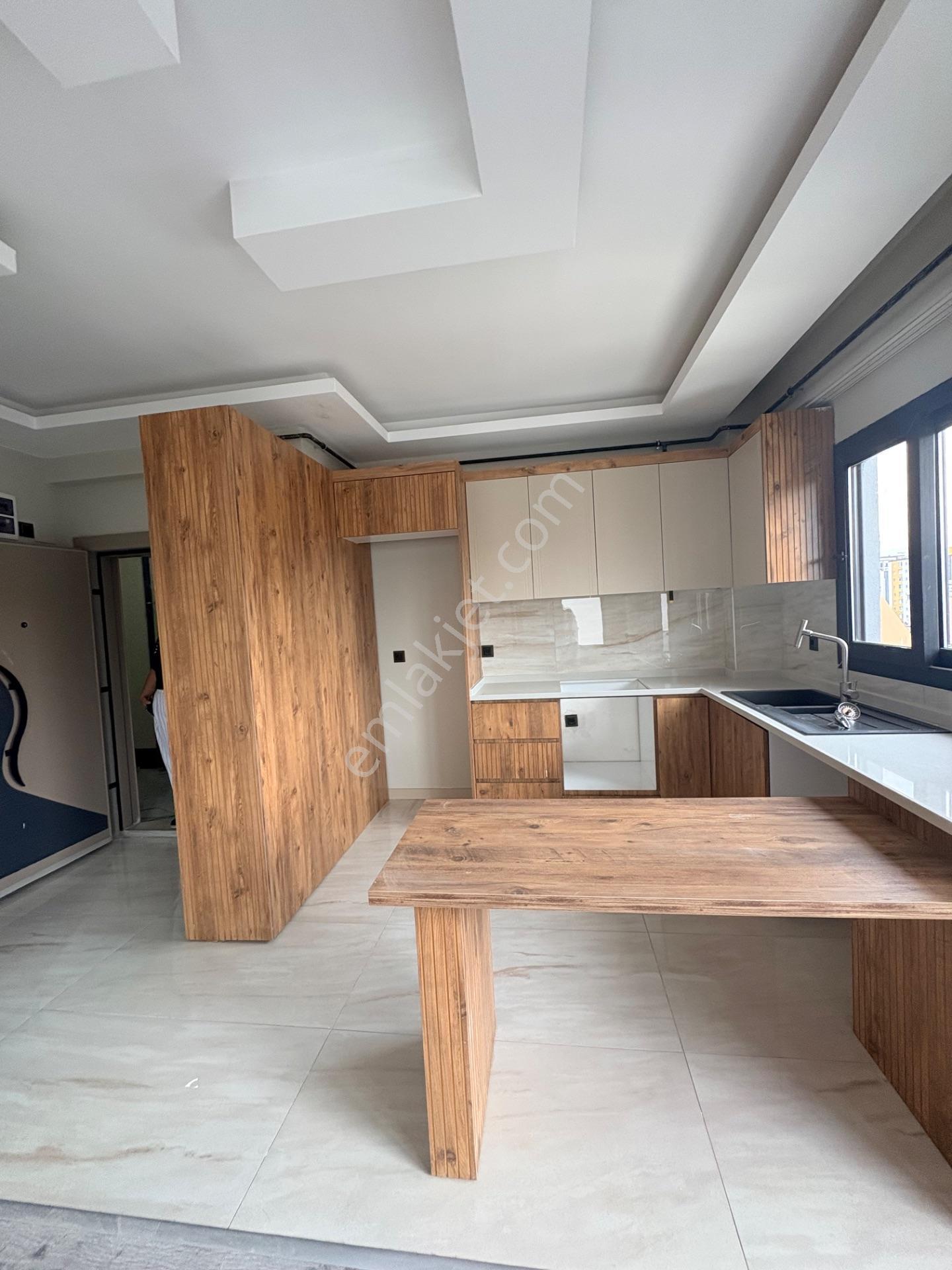 Eşsiz Manzarası Ve Geniş Terasıyla Satılık 1+1 Daire 4.750.000 Tl — fotoğraf 18