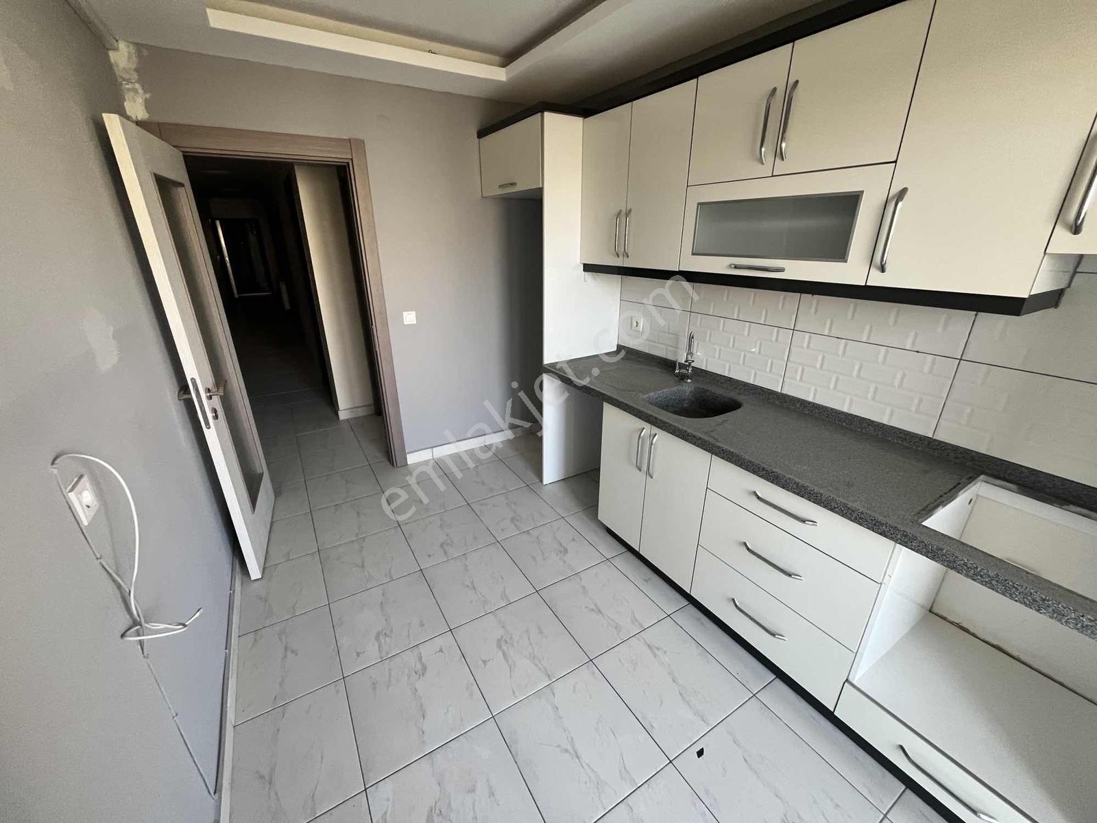 Gömeç'te Merkezi Konumda Asansörlü Doğalgazlı Satılık 3+1 Daire — fotoğraf 5