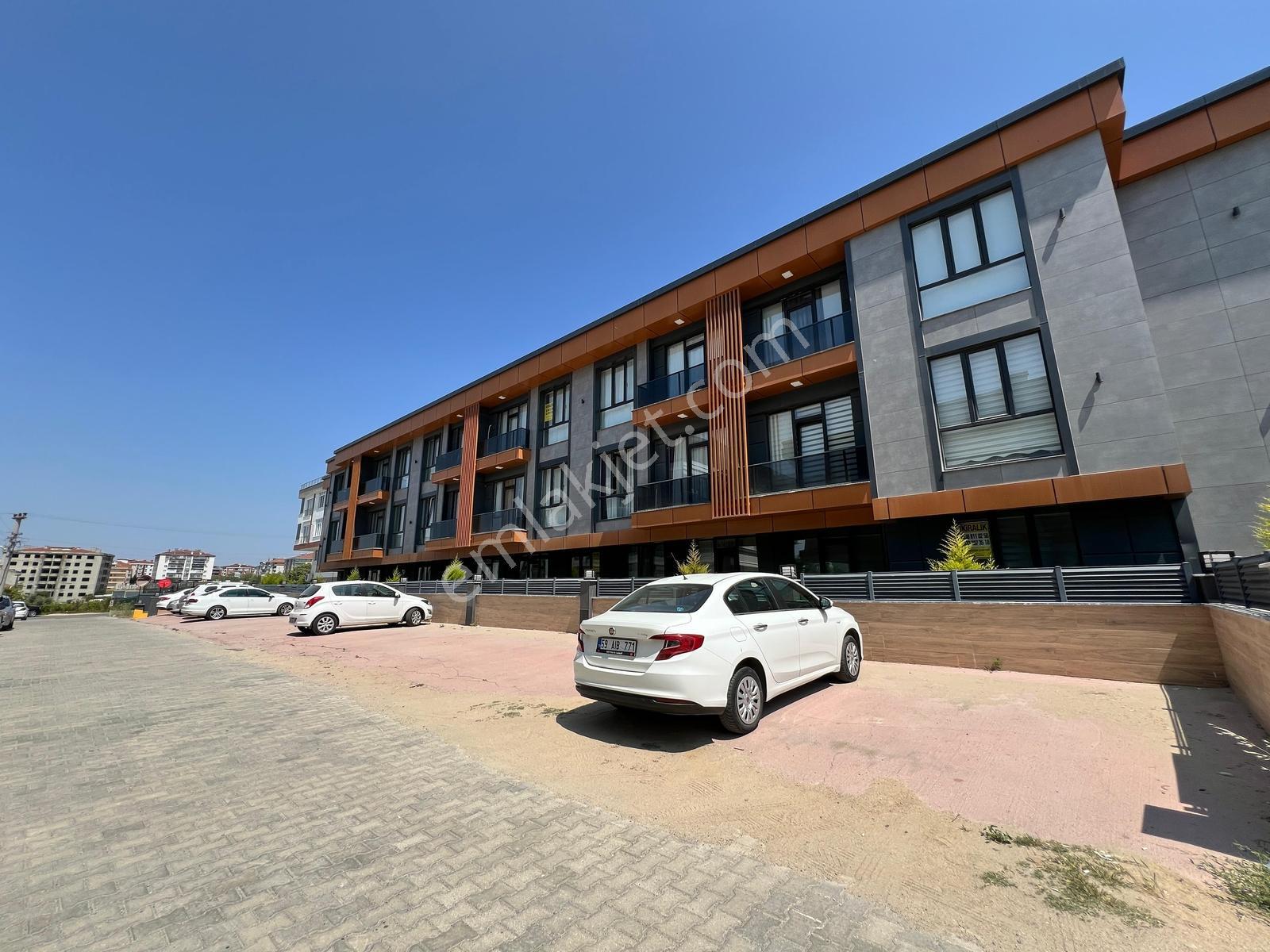 Redstone'dan Uysal Boulevard'da Satılık 1+1 Daire — fotoğraf 2