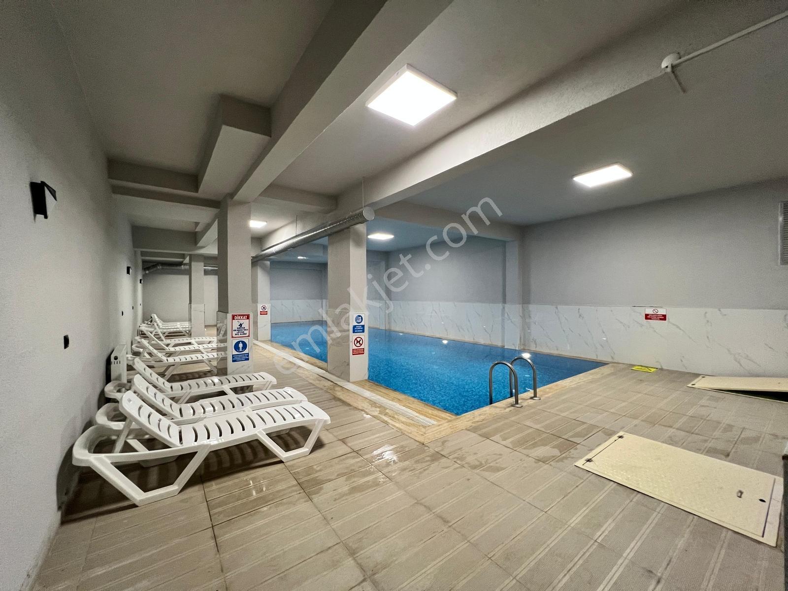 Redstone'dan Uysal Boulevard'da Satılık 1+1 Daire — fotoğraf 5