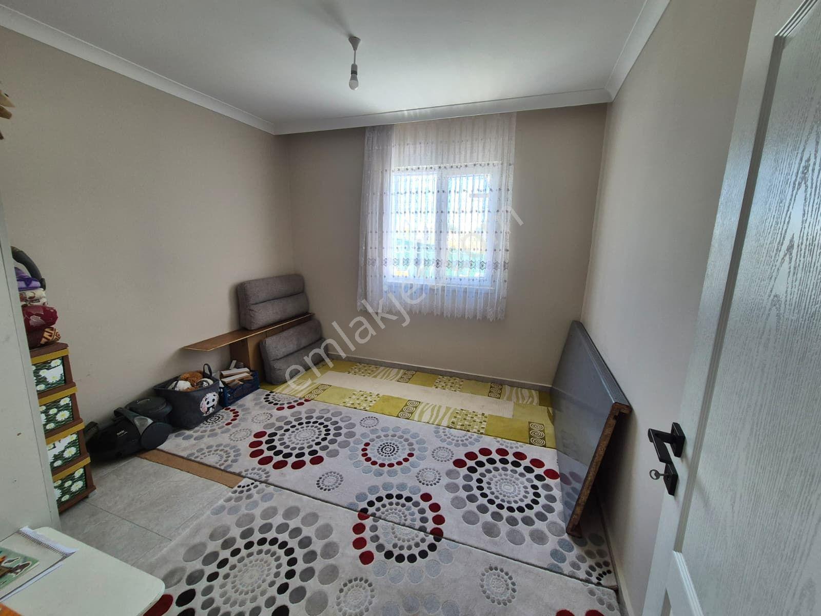 Aydıncık'ta 800m2 Arsa İçin'de 2+1 Evli Elektirik Su Aktif Bahçe — fotoğraf 8