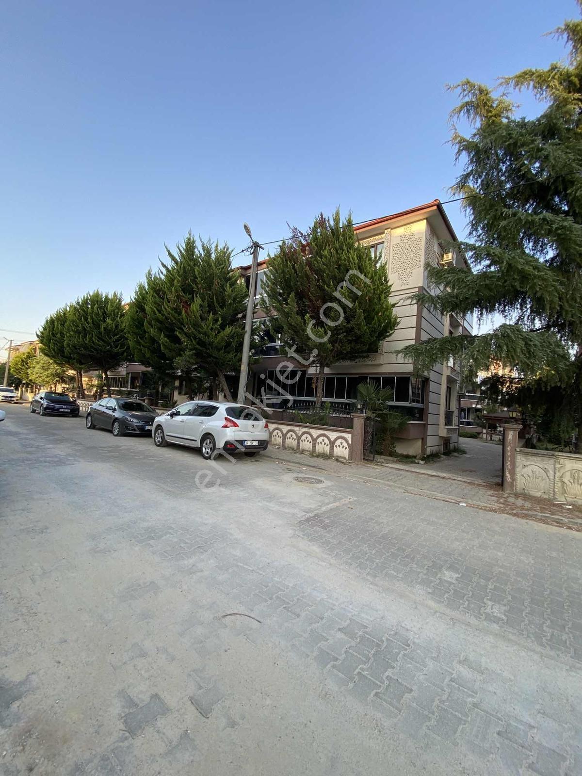 Yalova Adnan Menderes Mah. Satılık 3+1 Net 160 M2 Depolu Daire — fotoğraf 29
