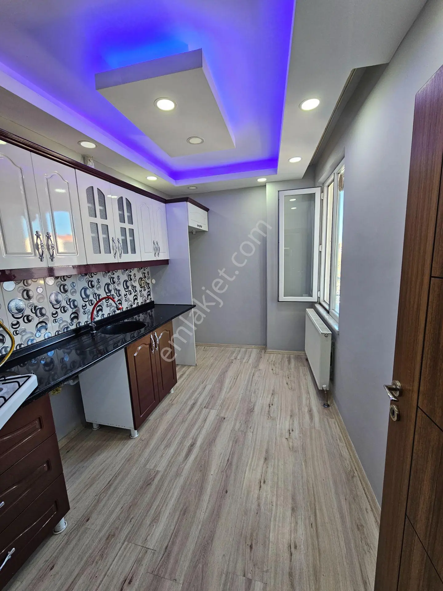 Kars Merkez Satılık Ofis — fotoğraf 5