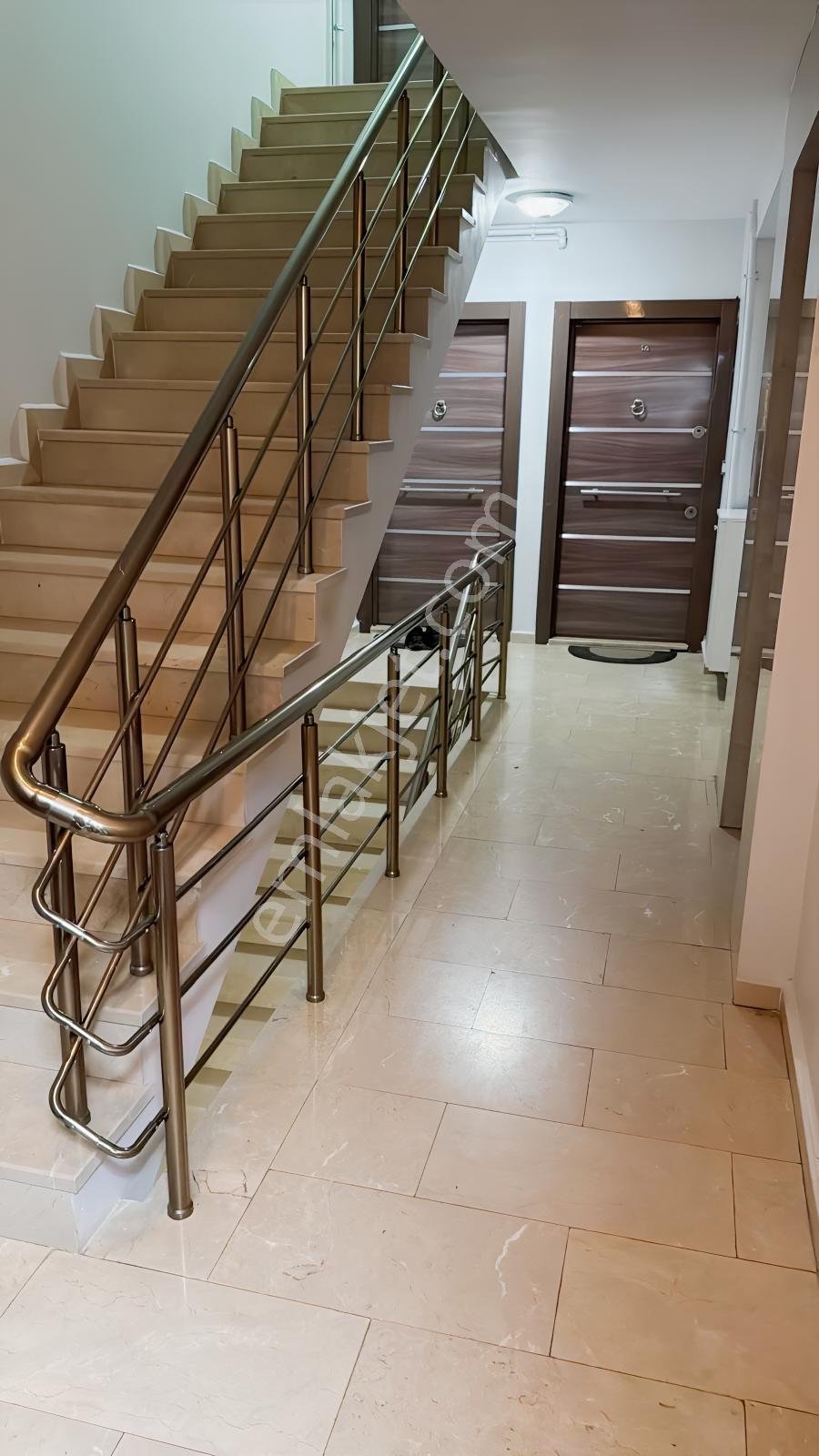 Tuzla İstasyon Mahallesinde 2+1 Satılık Daire — fotoğraf 6