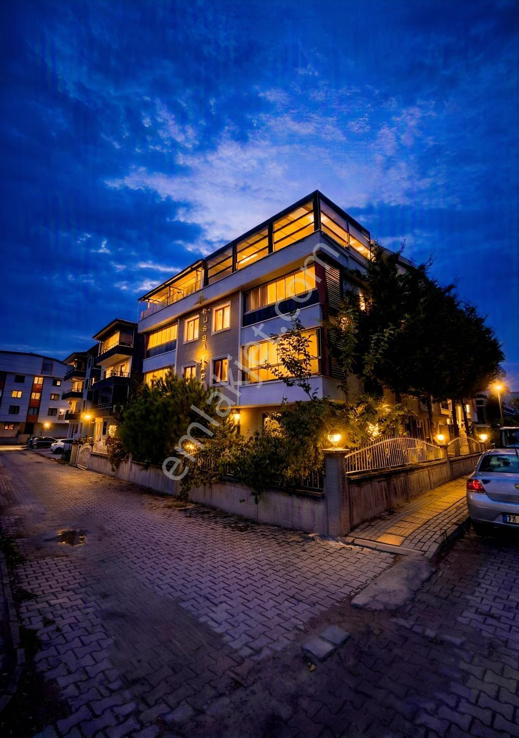 Yalova Çiftlikköy'De Satılık 4+1 Dubleks Daire