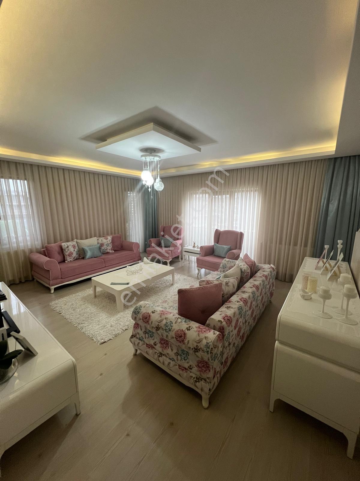Yalova Çiftlikköy'de Satılık 4+1 Dubleks Daire — fotoğraf 13