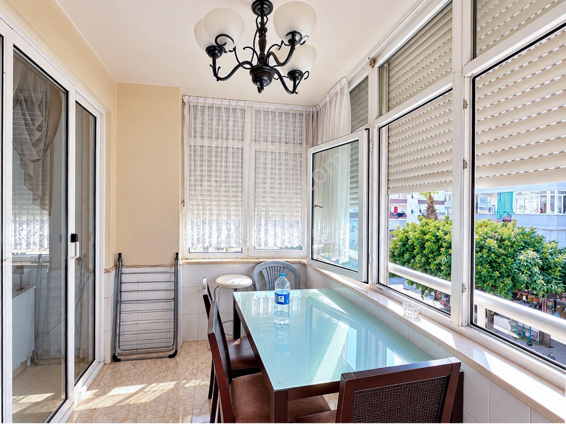 Alanya Kızlarpınarı'nda Kleopatra Plajı'na 700 M Eşyalı 1+1 Satılık Daire — fotoğraf 9
