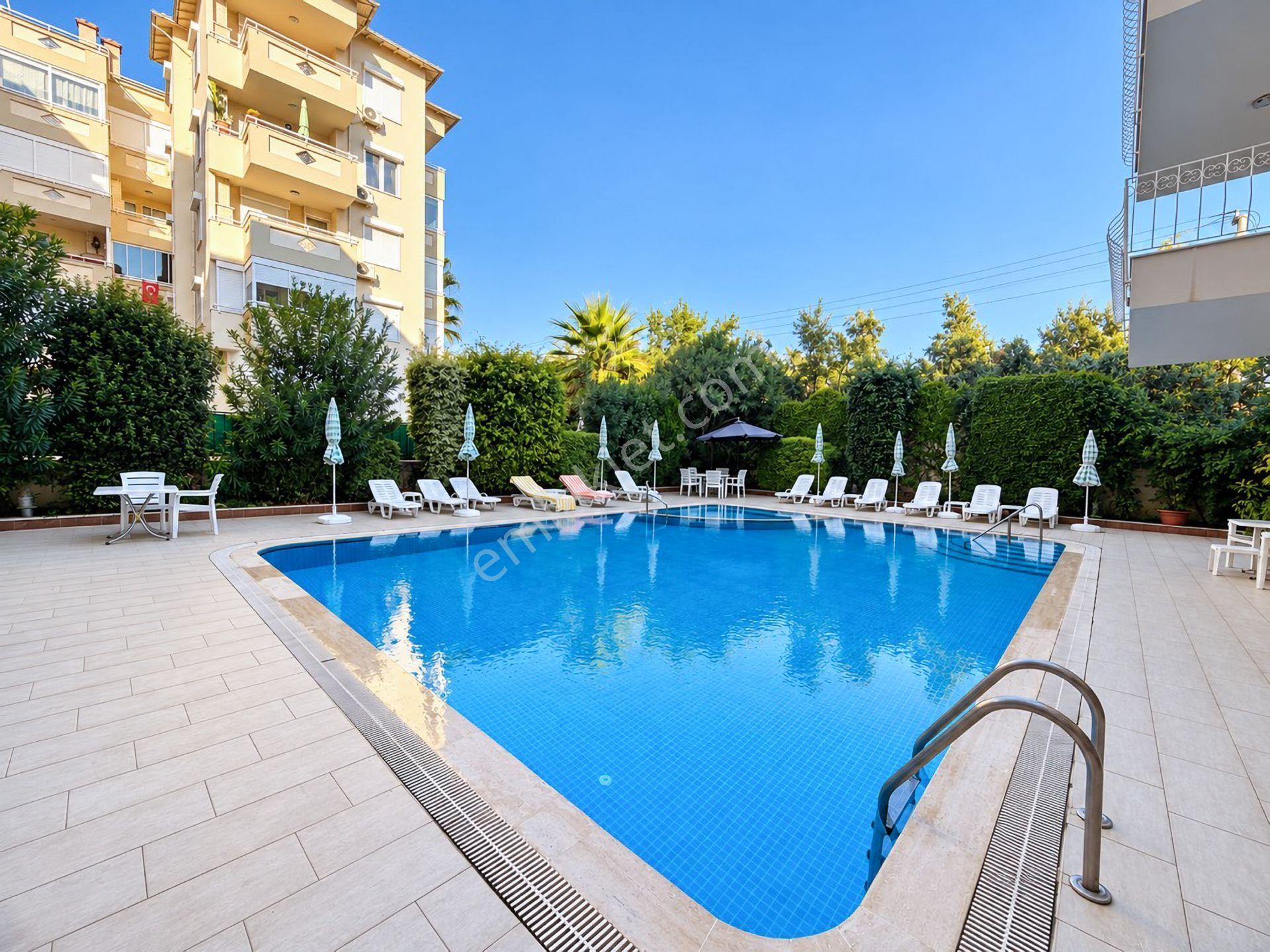 Alanya Kızlarpınarı'nda Kleopatra Plajı'na 700 M Eşyalı 1+1 Satılık Daire — fotoğraf 11