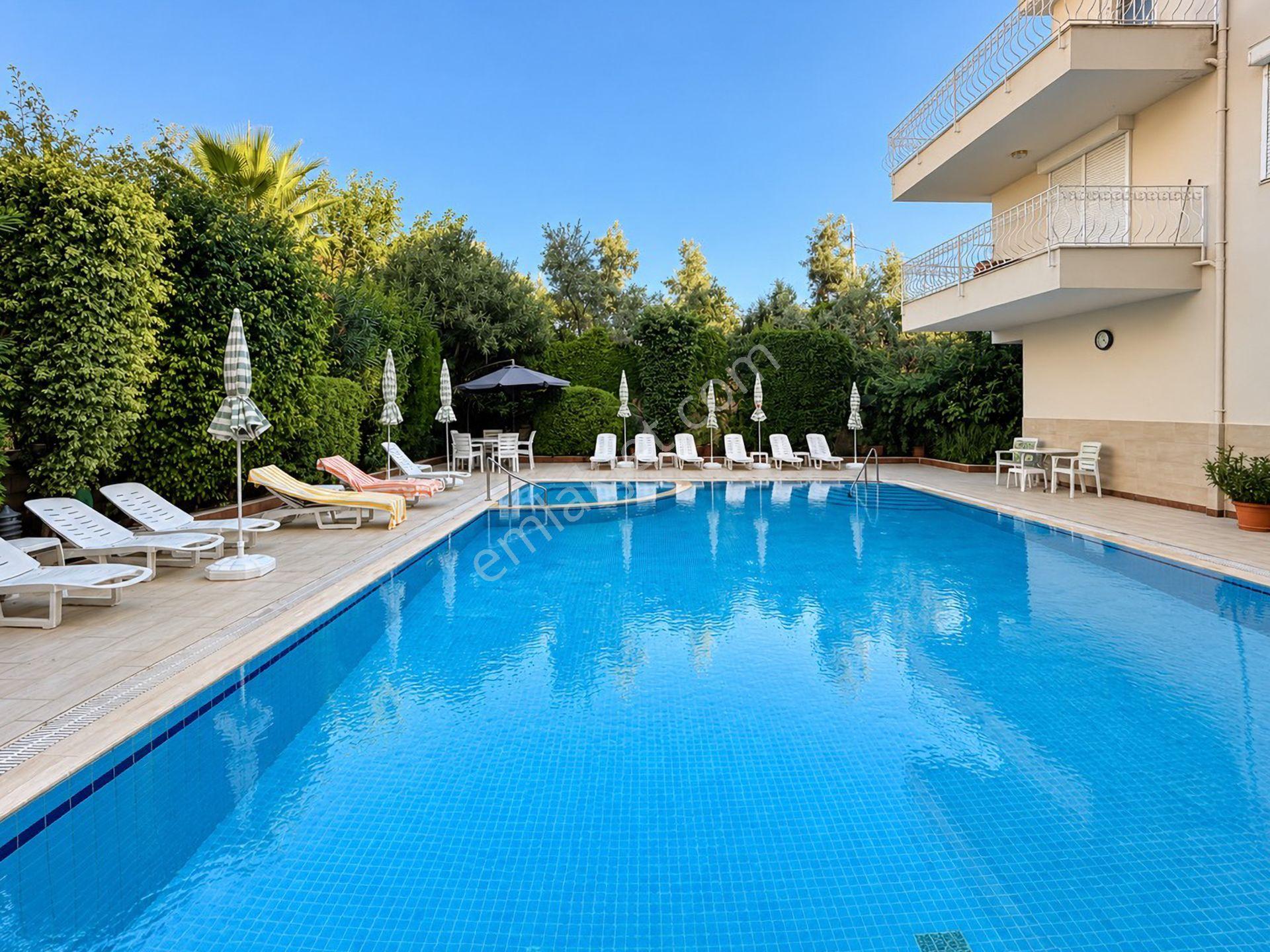Alanya Kızlarpınarı'nda Kleopatra Plajı'na 700 M Eşyalı 1+1 Satılık Daire — fotoğraf 12
