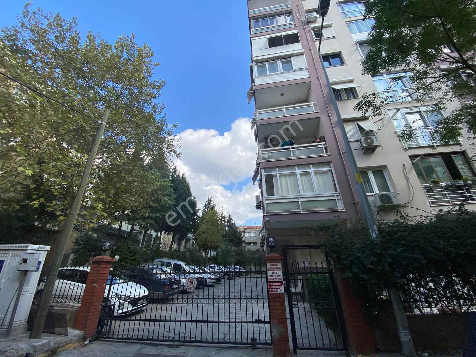 Emek Sitesinde Arakat Asansörlü Otoparklı Kapıcılı Kilerli Daire — fotoğraf 9