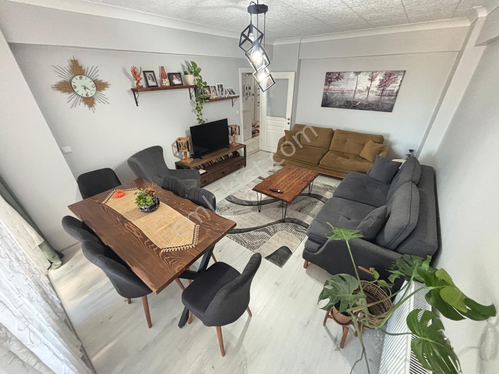 ▀▄mera Emlaktan Atatürk Mh. Ayrı Mutfaklı 3+1 140m2 Acil Daire — fotoğraf 12