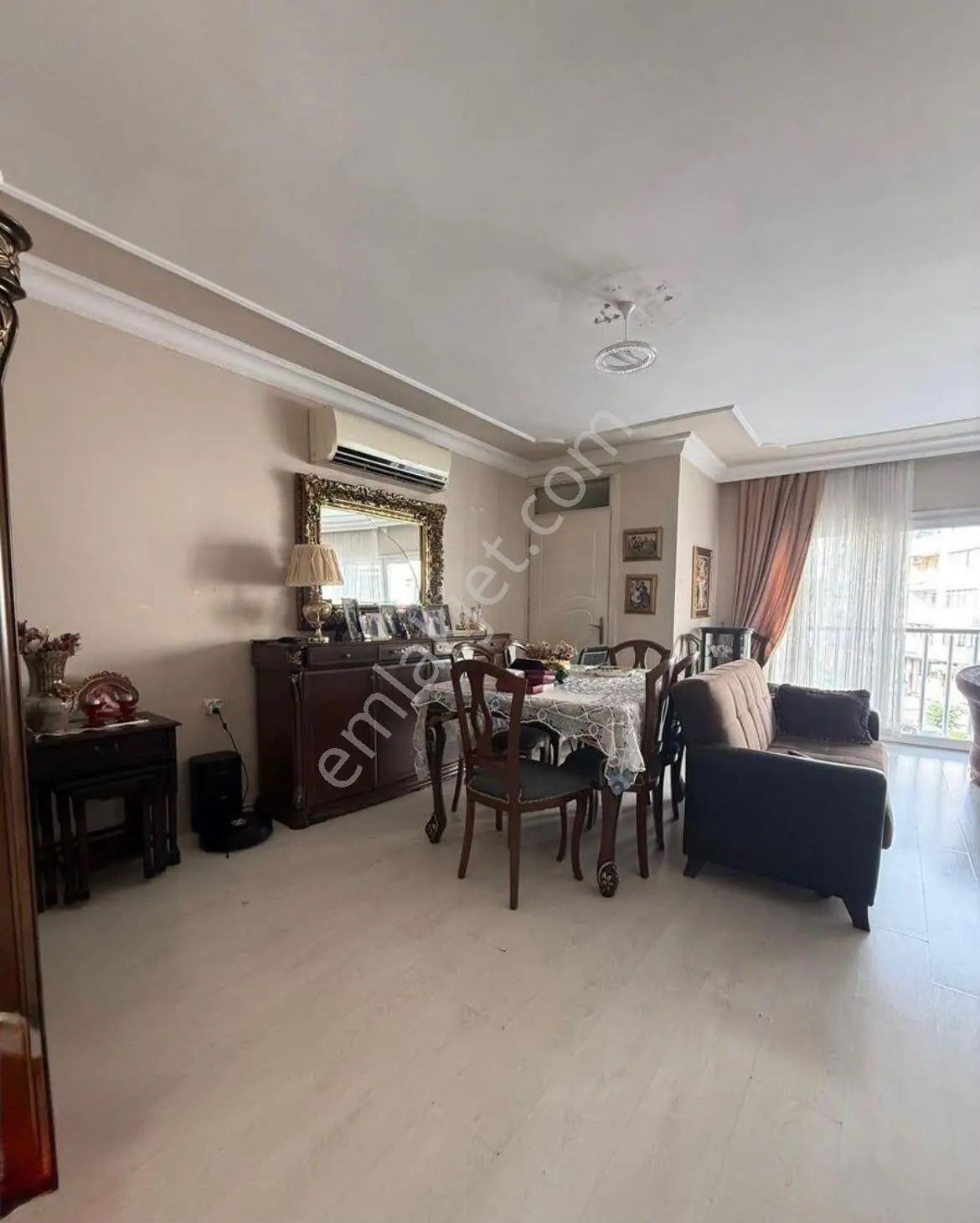 Fener Caddesi Üzerinde Geniş Ve Konforlu Satılık 4+1 Daire — fotoğraf 5