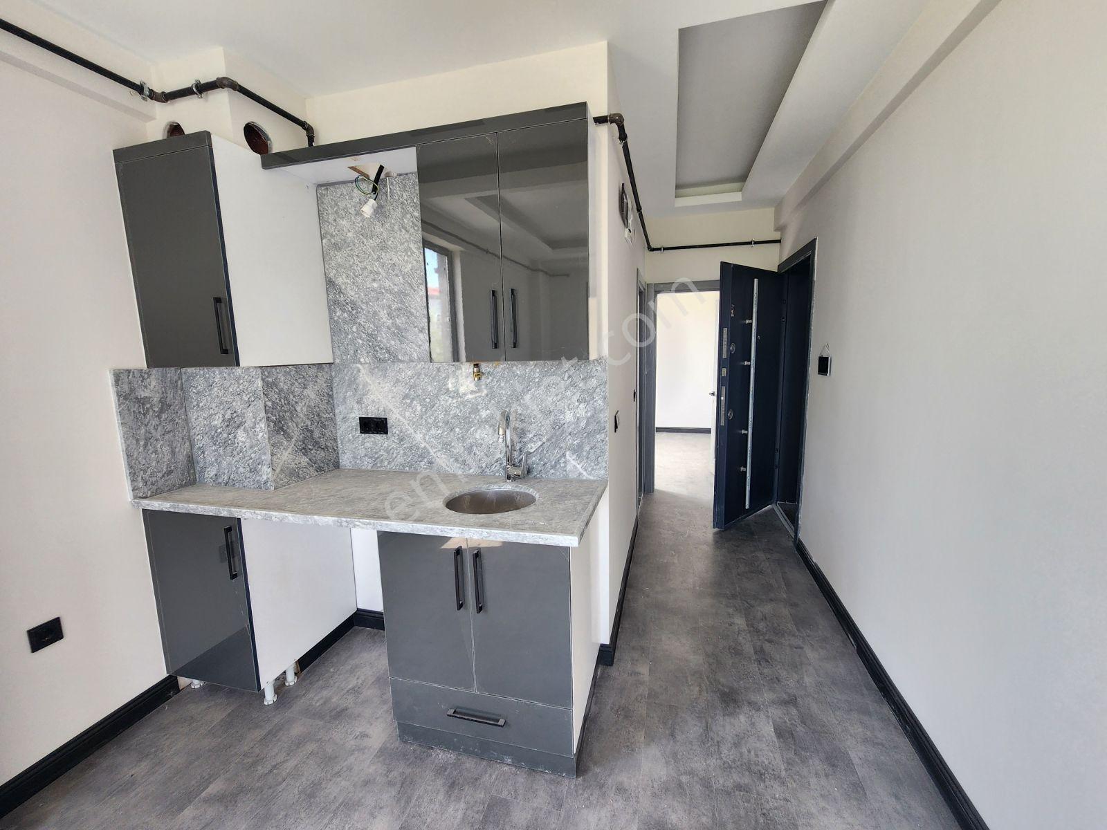 Hem Ofis Hem Yaşam Alanı! Prestijli Konumda 1+1 Daire — fotoğraf 2