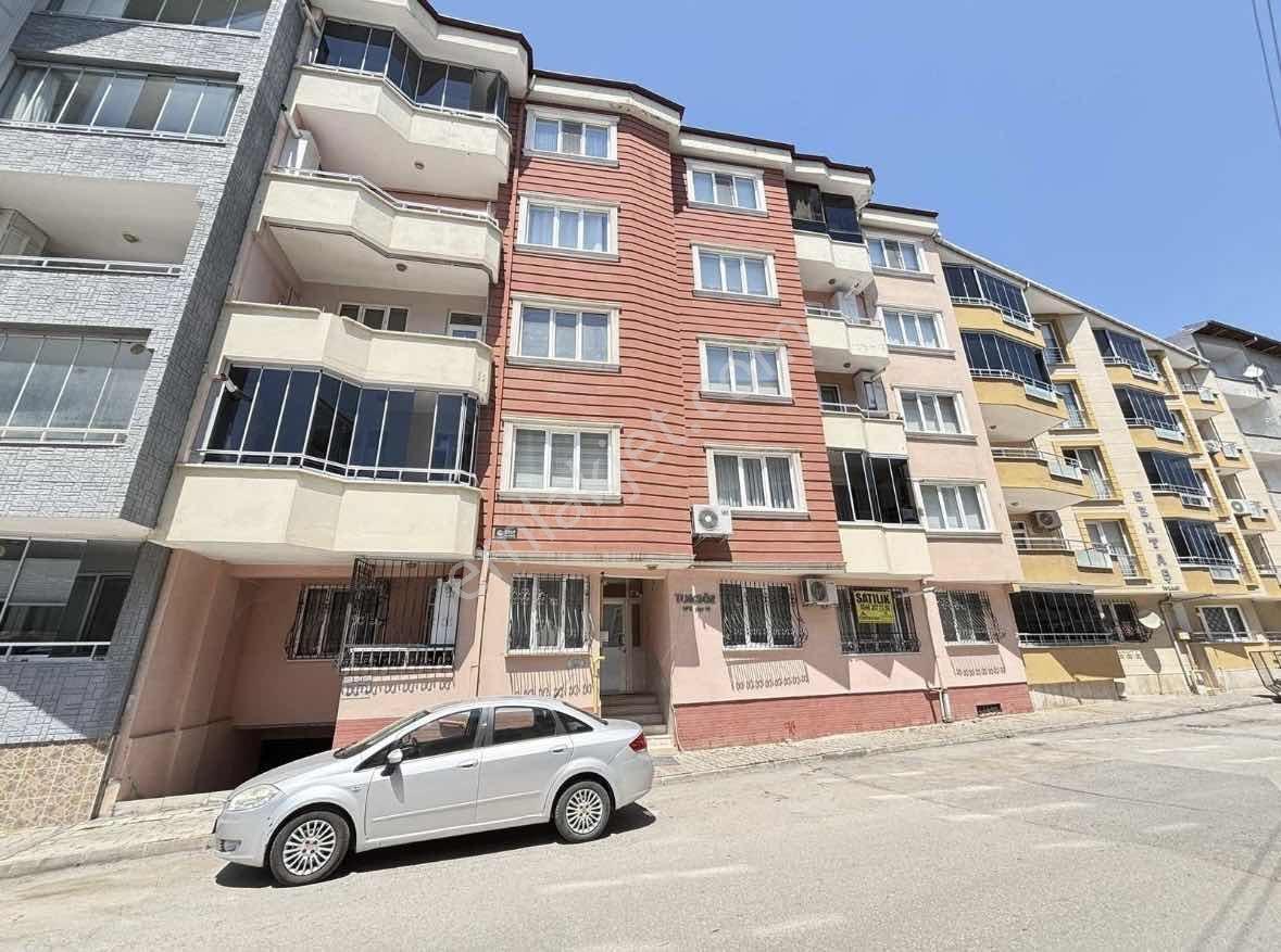 Yıldırım Emlak'Tan Mevlana Mahallesi 3+1 Satılık Daire
