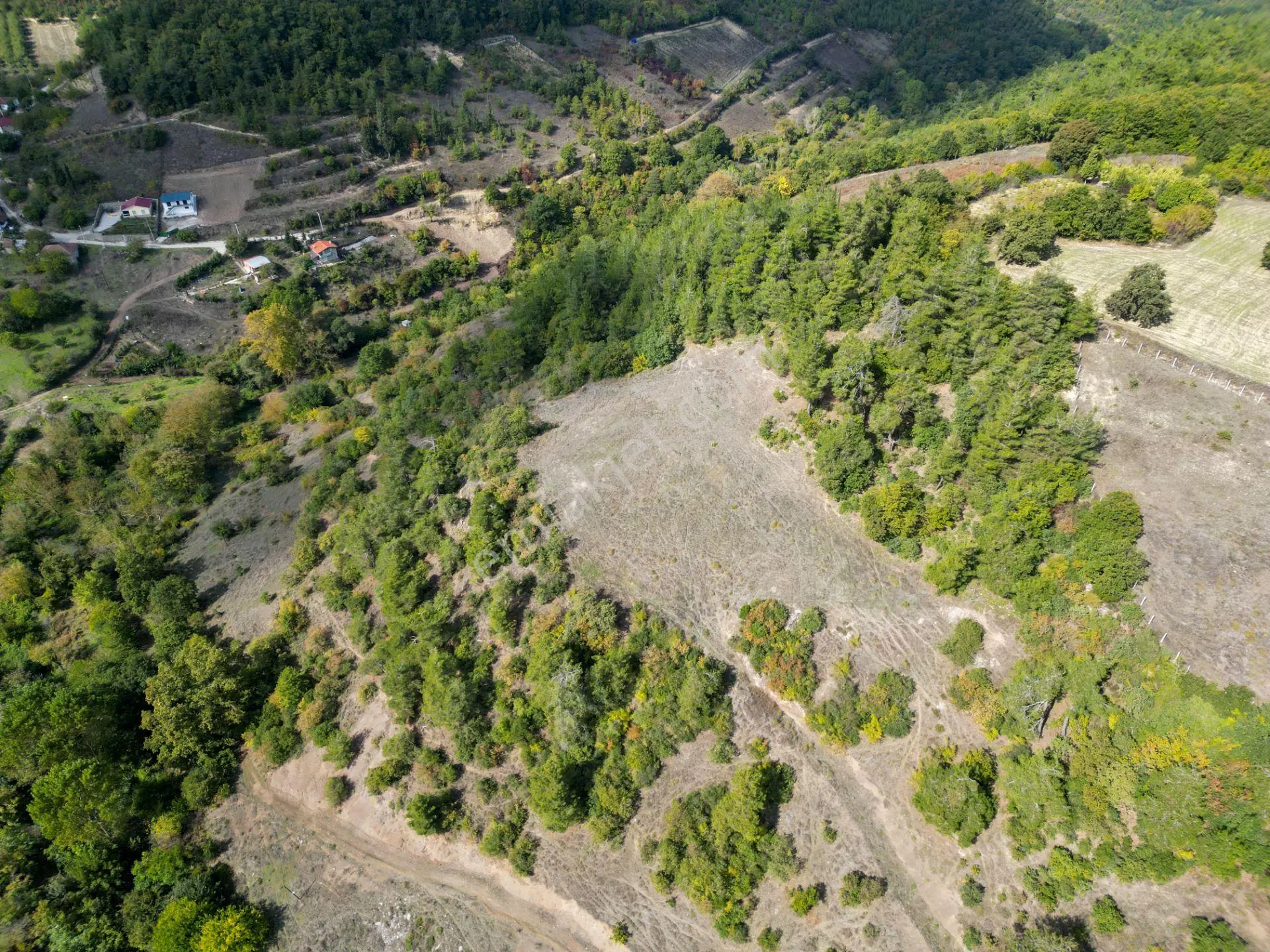 Uzmanlar'dan Karamürsel Çamdibi Satılık 2756 M2 %5 İmarlı Tarla — fotoğraf 3