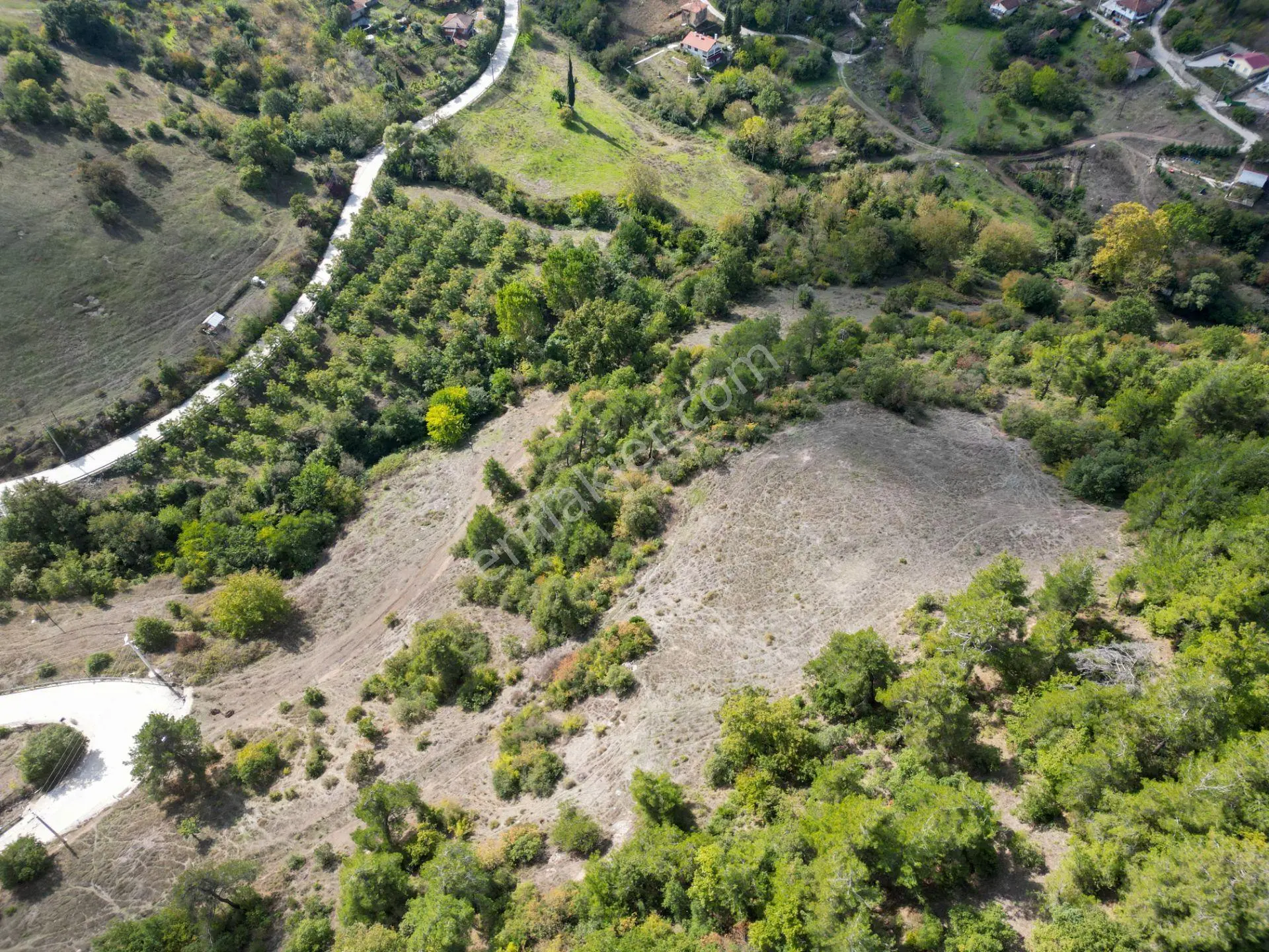 Uzmanlar'dan Karamürsel Çamdibi Satılık 2756 M2 %5 İmarlı Tarla — fotoğraf 5
