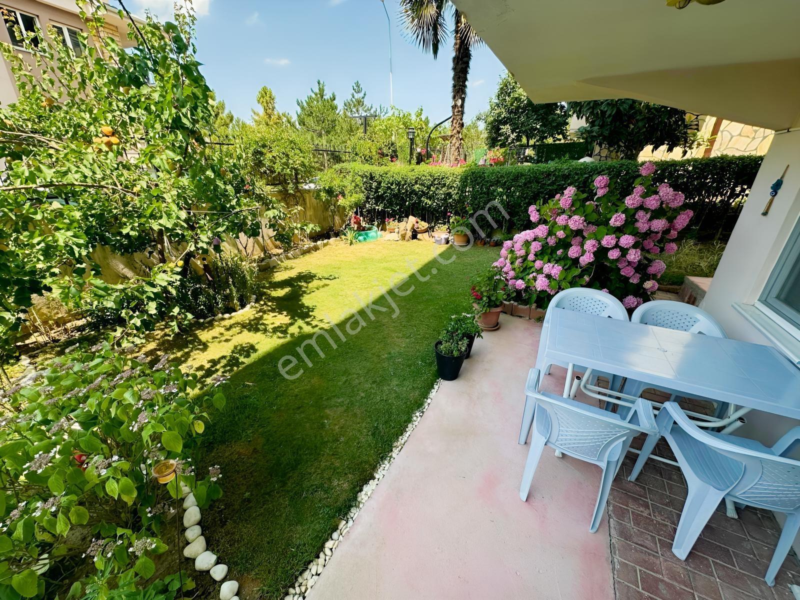 Beşevler Kültür'de | Havuzlu Site Özel Bahçeli 5+2 Satılık Villa — fotoğraf 4
