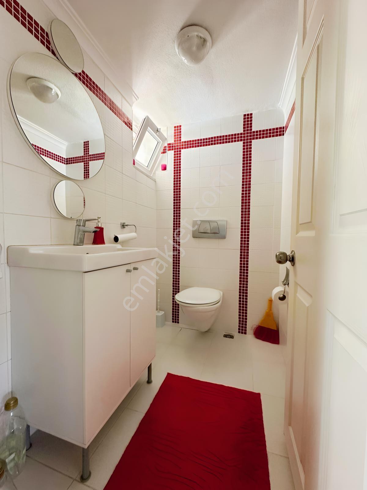 Beşevler Kültür'de | Havuzlu Site Özel Bahçeli 5+2 Satılık Villa — fotoğraf 19