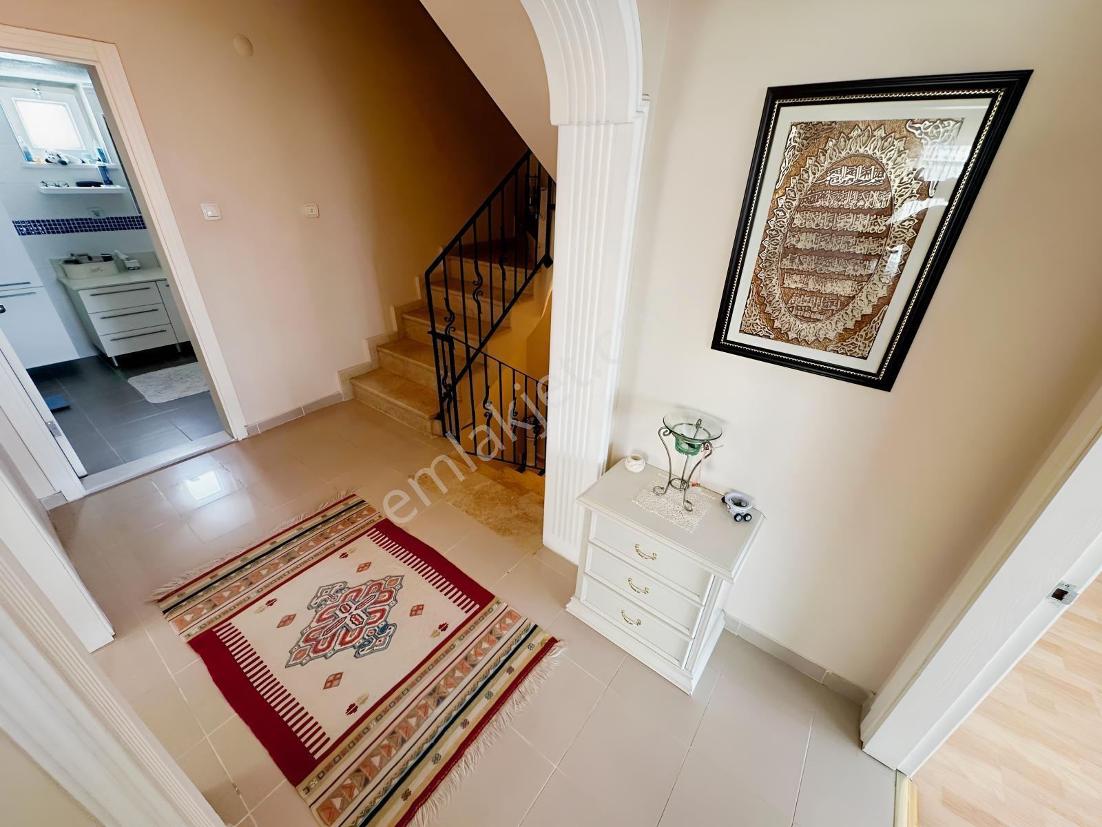 Beşevler Kültür'de | Havuzlu Site Özel Bahçeli 5+2 Satılık Villa — fotoğraf 22