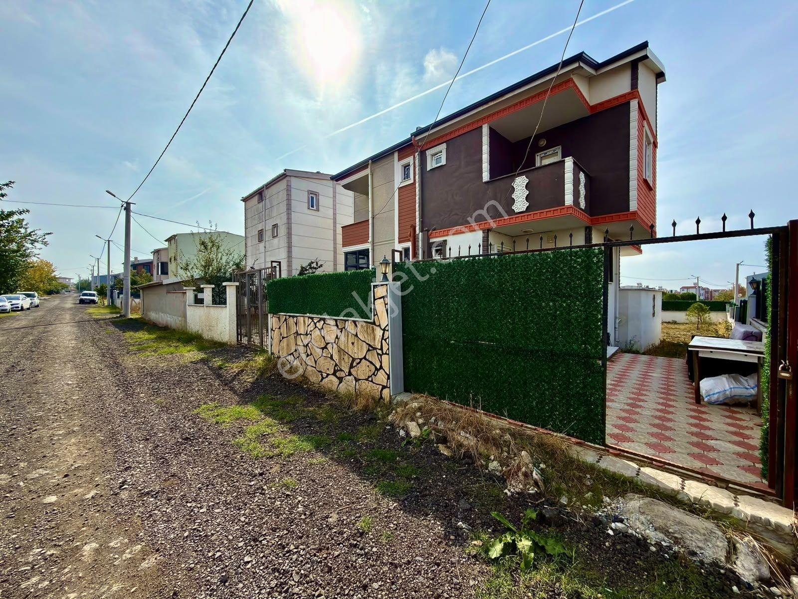 Kartallar-220m² İçerisinde Büyük Bahçeli E5e Yakın Fırsat Yazlık — fotoğraf 7