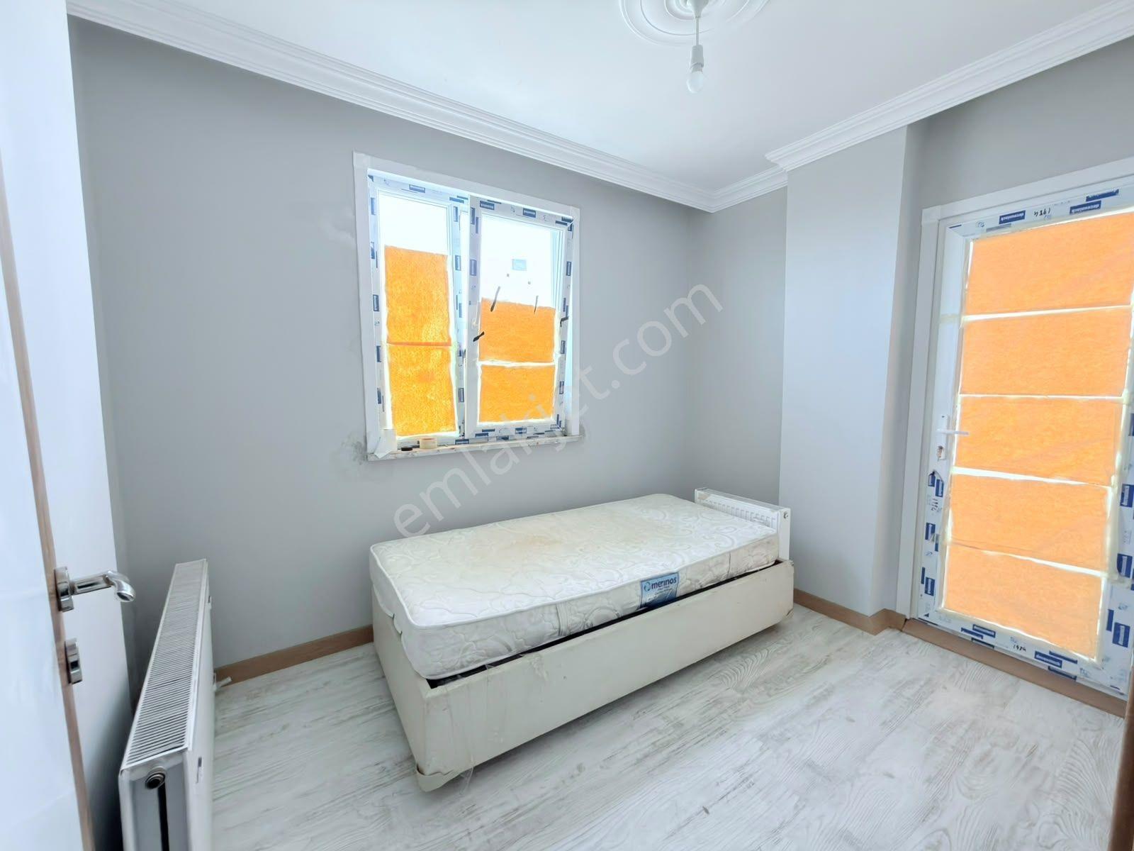 Kartallar-220m² İçerisinde Büyük Bahçeli E5e Yakın Fırsat Yazlık — fotoğraf 16