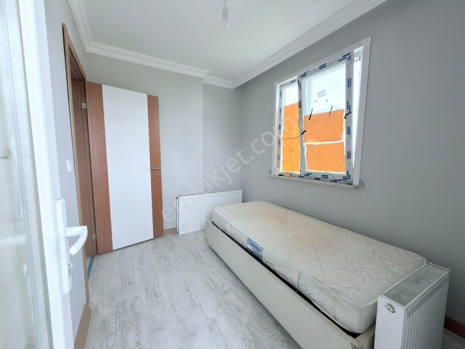 Kartallar-220m² İçerisinde Büyük Bahçeli E5e Yakın Fırsat Yazlık — fotoğraf 17