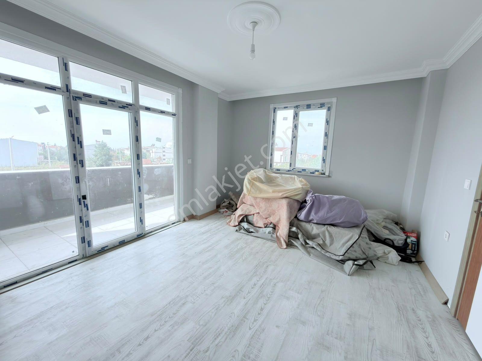 Kartallar-220m² İçerisinde Büyük Bahçeli E5e Yakın Fırsat Yazlık — fotoğraf 22