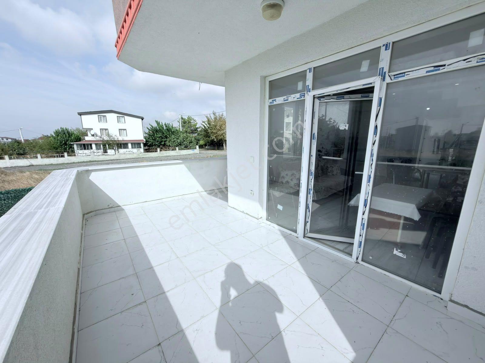 Kartallar-220m² İçerisinde Büyük Bahçeli E5e Yakın Fırsat Yazlık — fotoğraf 27