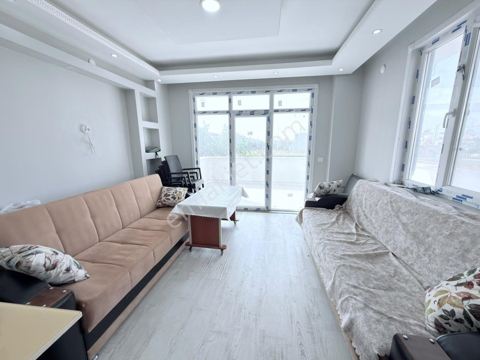 Kartallar-220m² İçerisinde Büyük Bahçeli E5e Yakın Fırsat Yazlık — fotoğraf 28