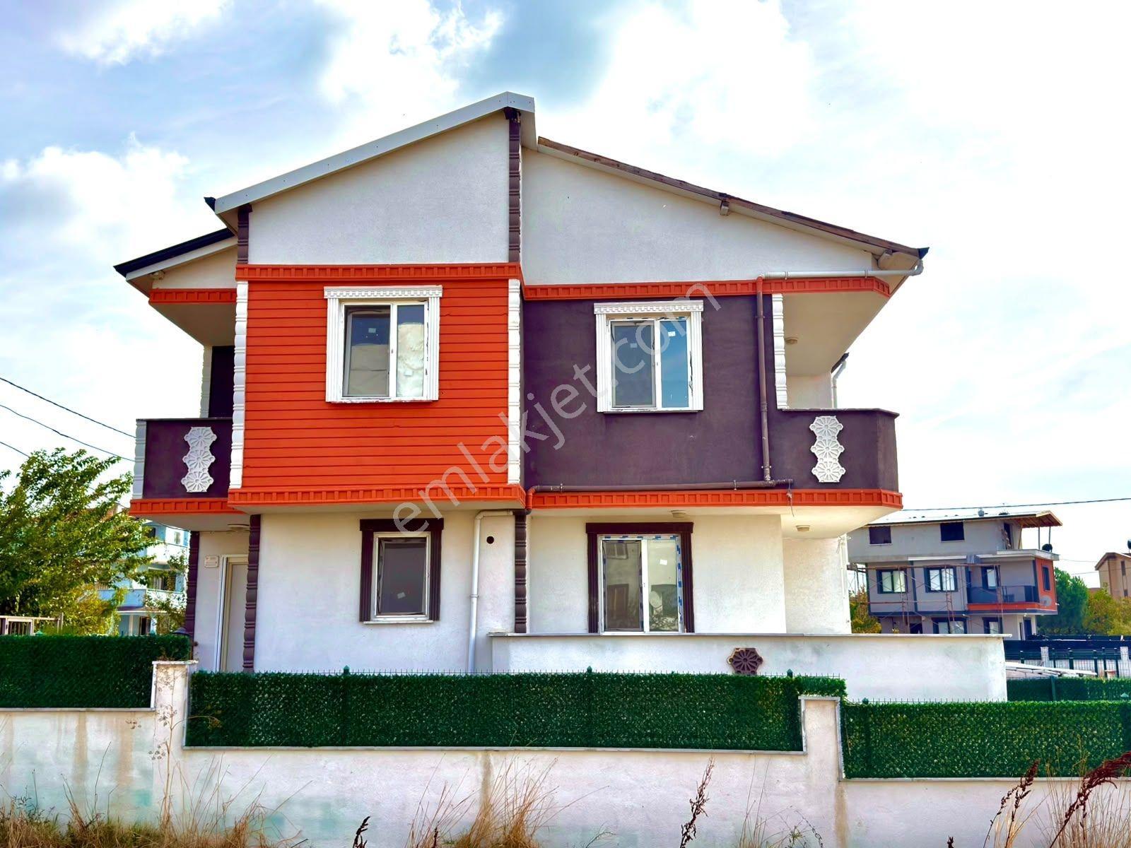 Kartallar-220m² İçerisinde Büyük Bahçeli E5e Yakın Fırsat Yazlık — fotoğraf 32