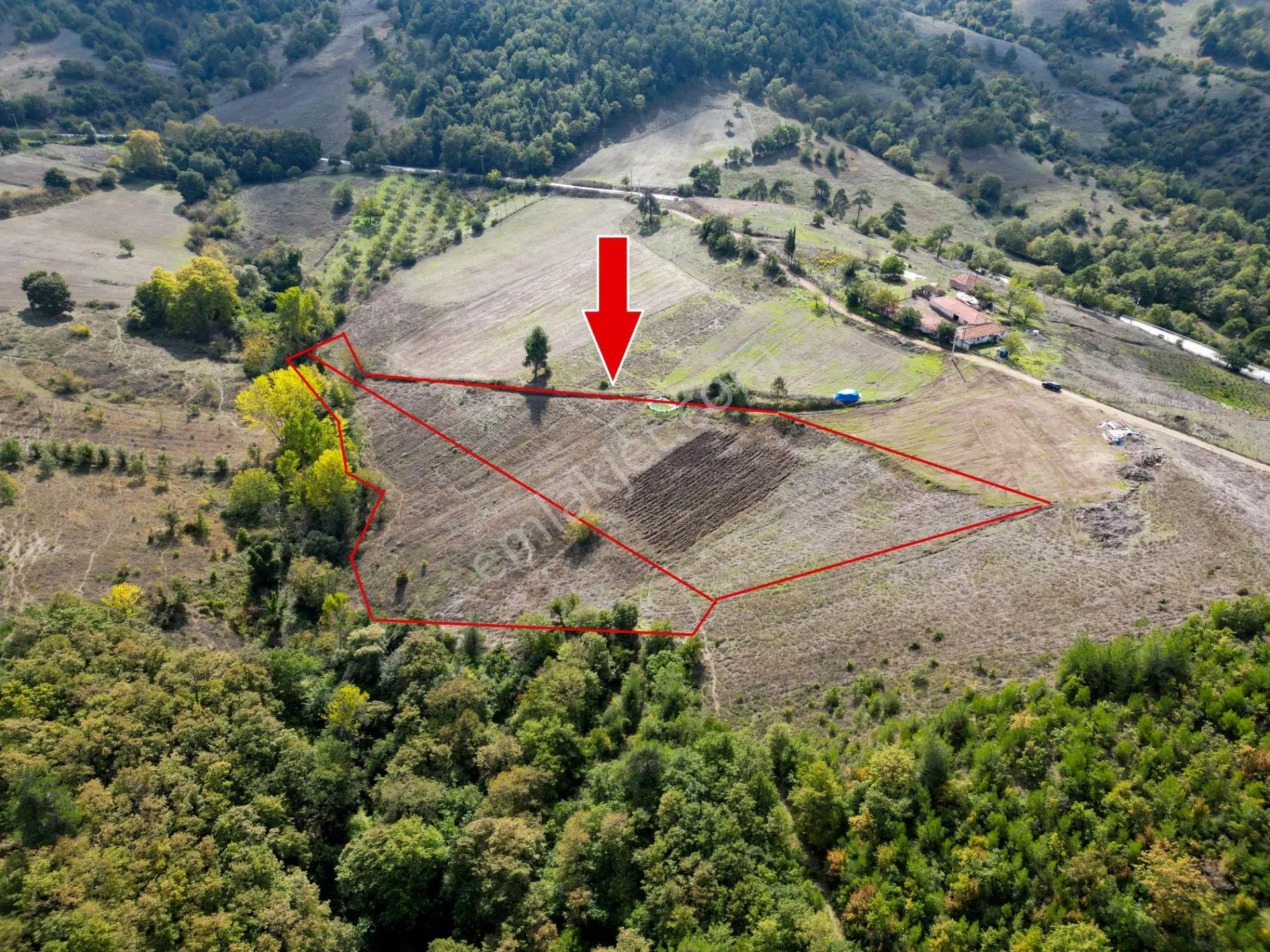 Uzmanlar'Dan Karamürsel Çamdibi Satılık 10.972 M2 Tarla