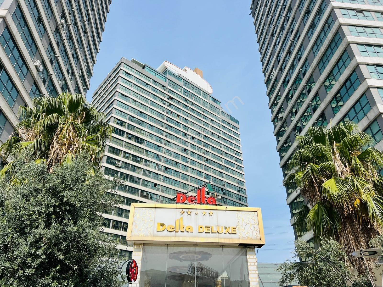 Pegaas'Tan Delta Deluxe Sitesinde E5'E Metrobüse Yakın 2+1 Daire