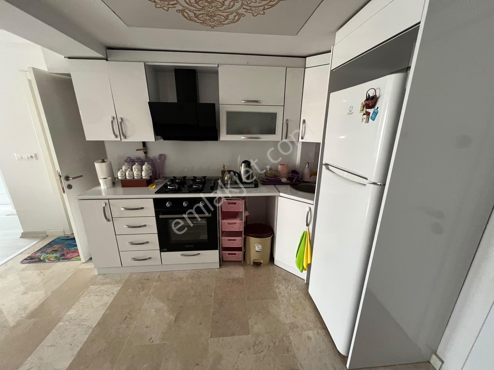 Pegaas'tan Delta Deluxe Sitesinde E5'e Metrobüse Yakın 2+1 Daire — fotoğraf 5
