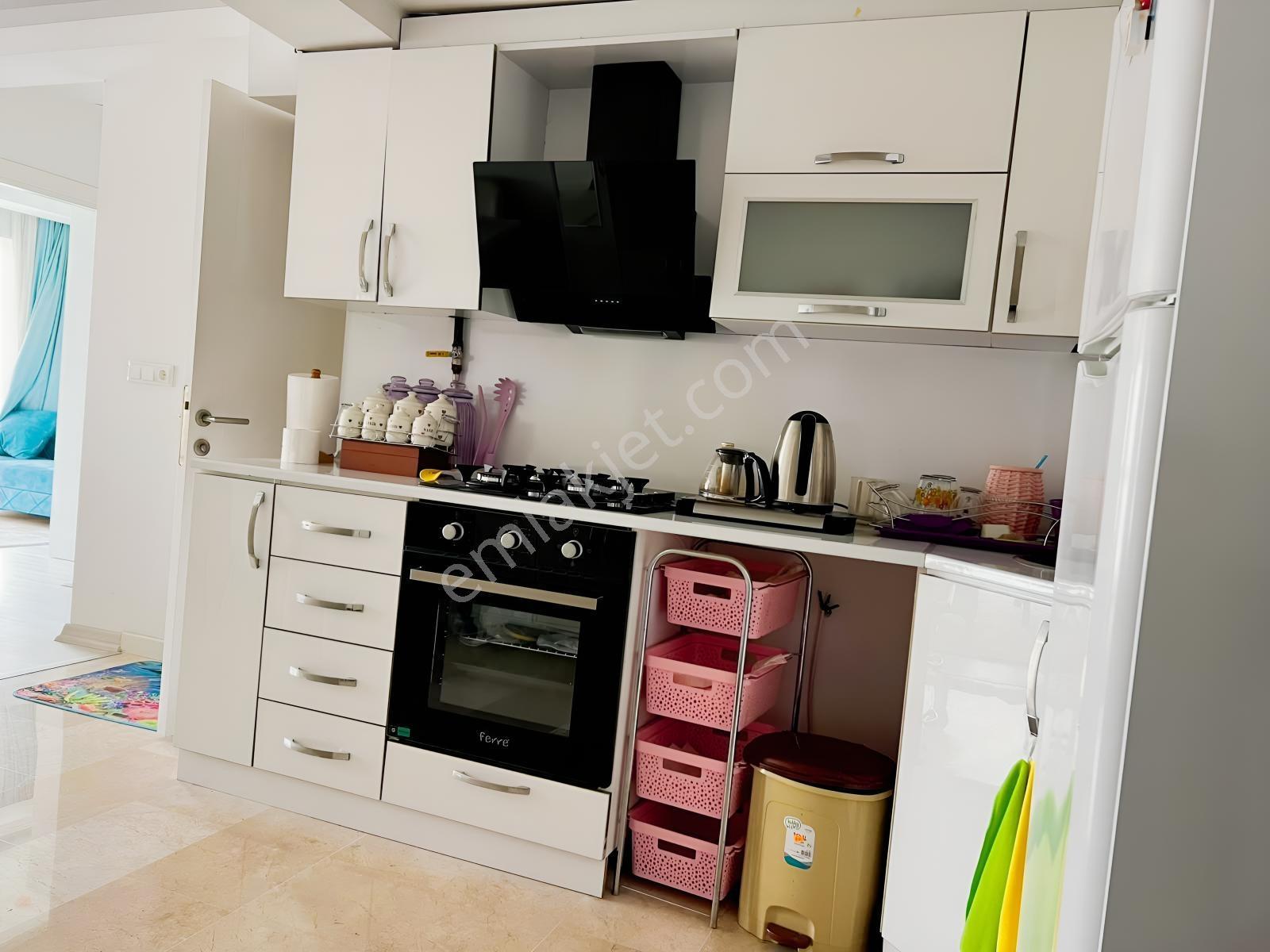 Pegaas'tan Delta Deluxe Sitesinde E5'e Metrobüse Yakın 2+1 Daire — fotoğraf 6