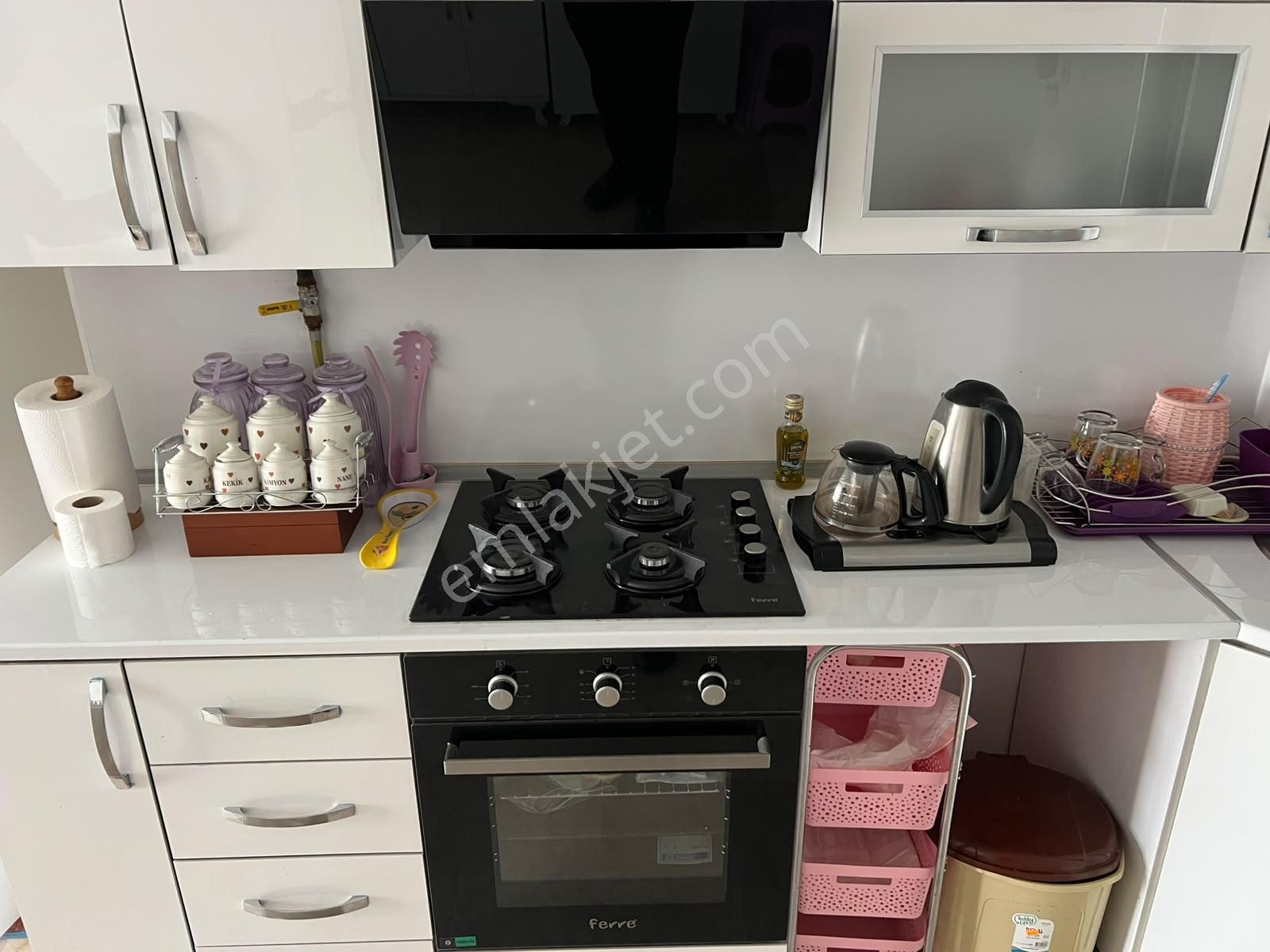 Pegaas'tan Delta Deluxe Sitesinde E5'e Metrobüse Yakın 2+1 Daire — fotoğraf 25