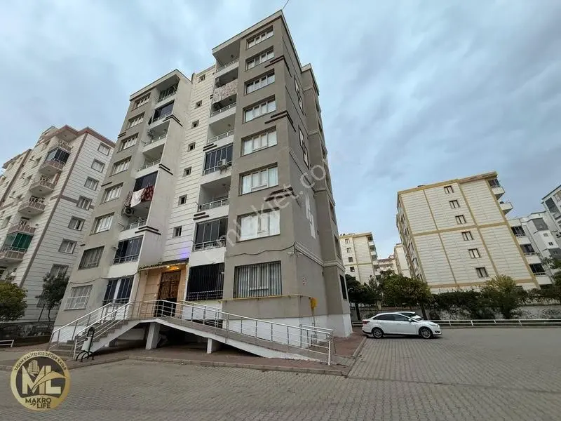 Makro Life Gayrimenkul'den Bagcılarda Satılık 2+0 Daire — fotoğraf 11