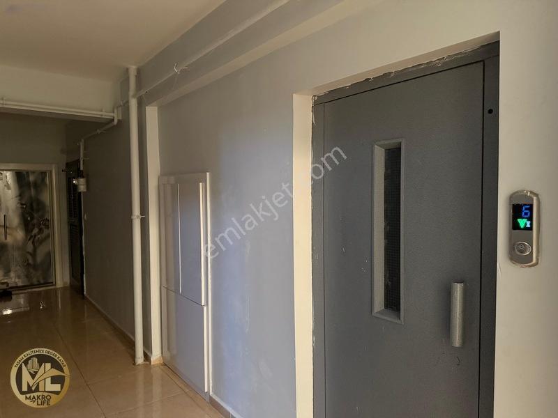 Makro Life Gayrimenkul'den Bagcılarda Satılık 2+0 Daire — fotoğraf 16