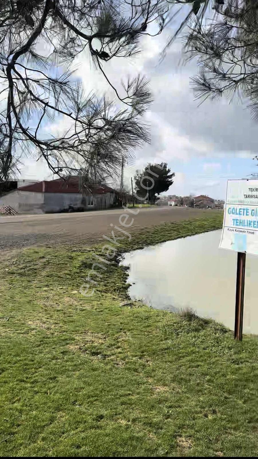 Tekirdağ Köy Merkezinde 216 M2 Arsa ( İmarlı ) — fotoğraf 10