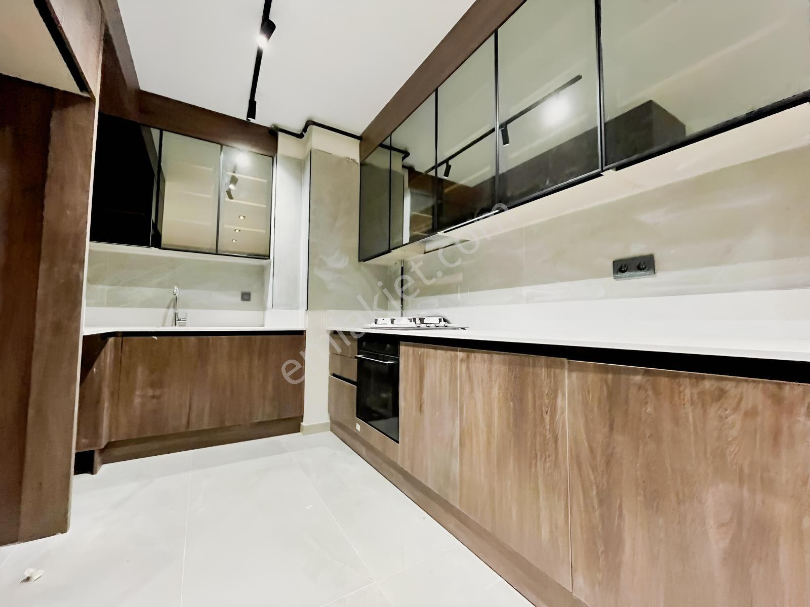 Havuzlu Site'de 2+1 100 M² Ebevyn Banyolu Giyinme Odalı Daire — fotoğraf 4