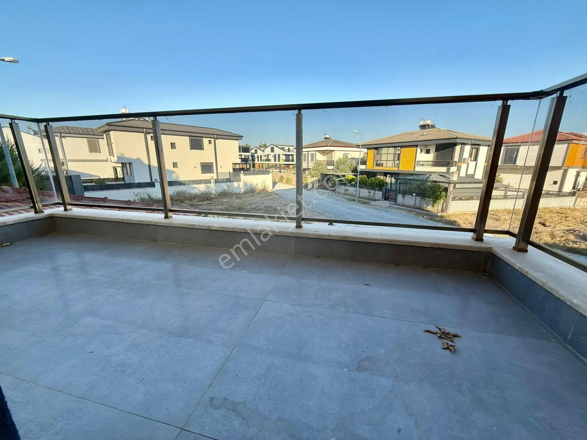 Aydin Didim De 390m Arsa Da Tek Mustakil Ayri Mutfak Ve Altkata Odasi Olan 6+1 Cok Aciil Satiliktir — fotoğraf 18