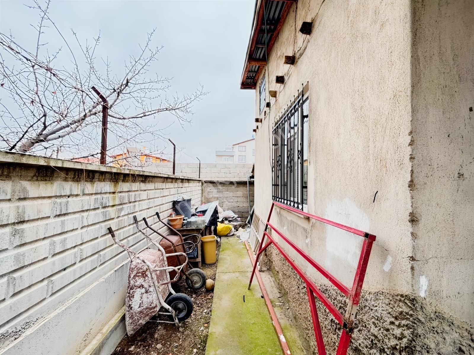 Harmancık'ta Villa Bölgesinde 407 M² Arsa İçinde Müstakil Ev !!! — fotoğraf 20