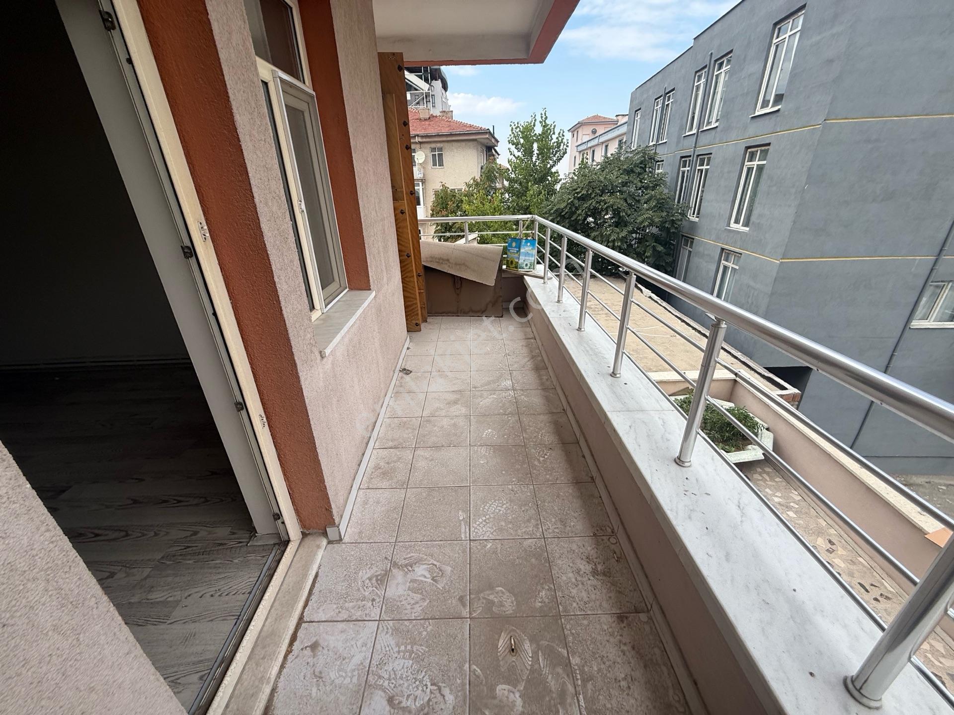 Malatya Şifa Mahallesi 3+1 Geniş Balkonlu Satılık Daire — fotoğraf 24