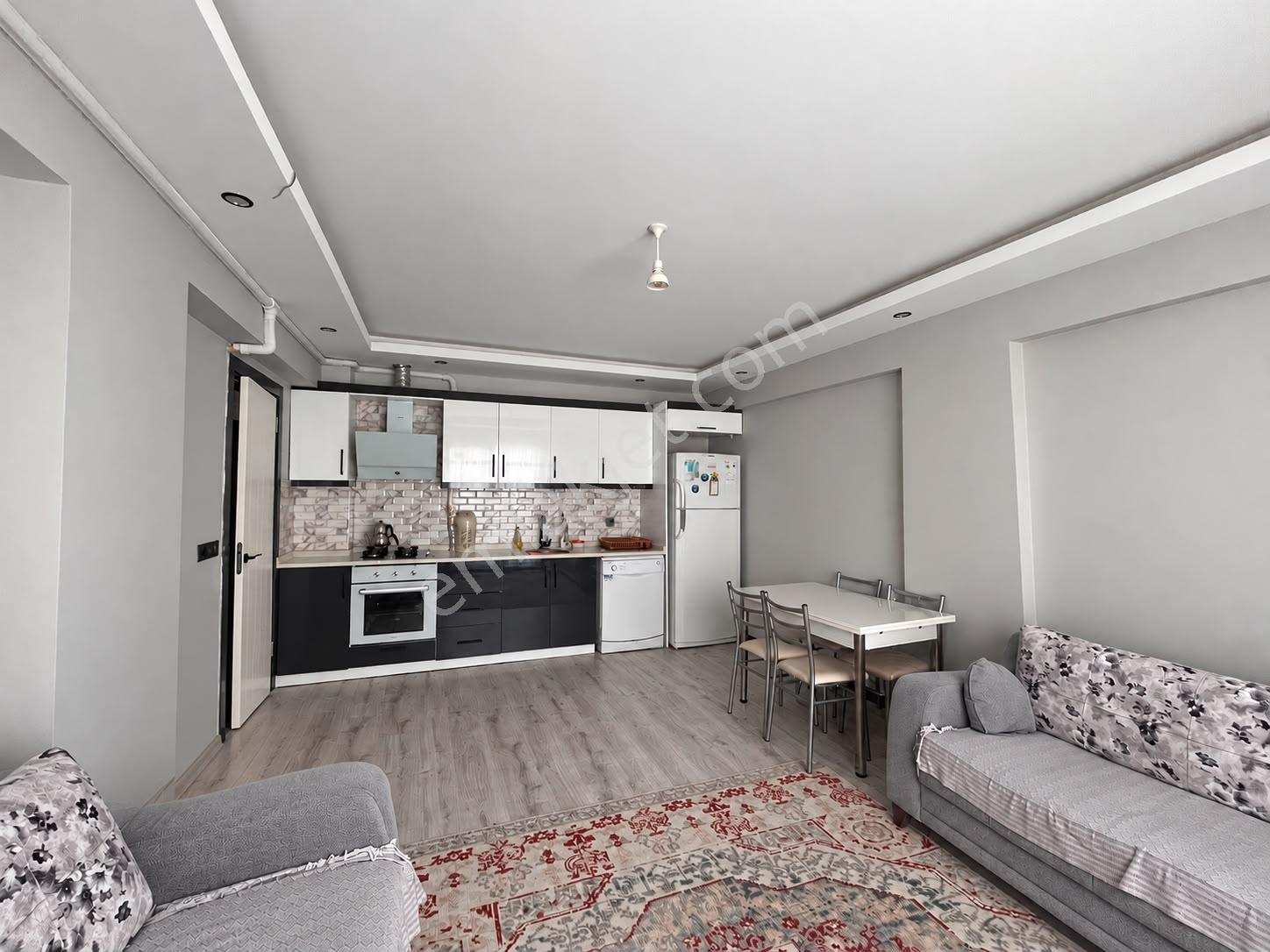 Acil Satılık Eşyalı 1+1 Daire