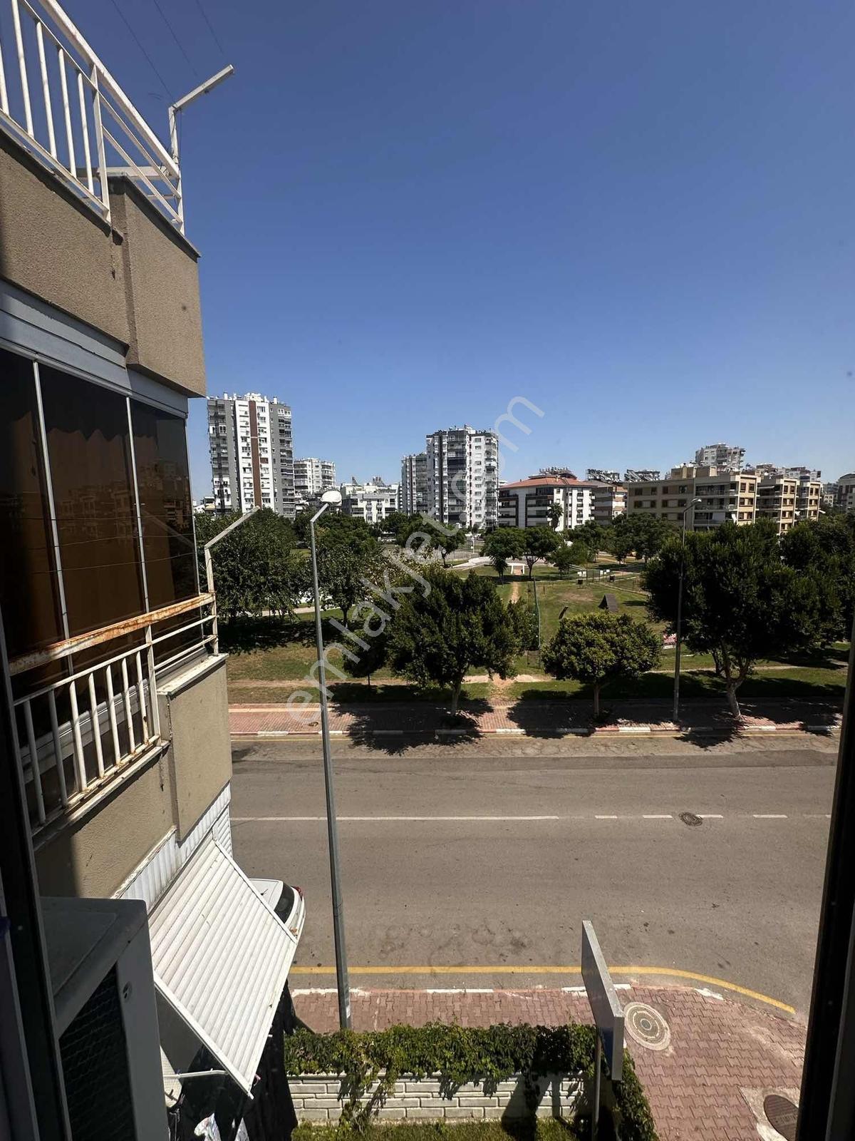 Meydankavağı Geniş Aydınlık 3 + 1 — fotoğraf 12