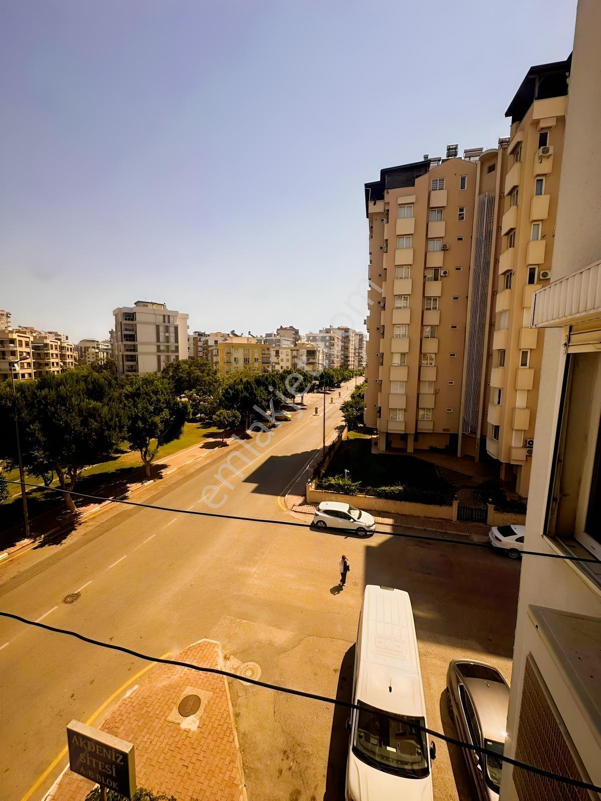 Meydankavağı Geniş Aydınlık 3 + 1 — fotoğraf 24