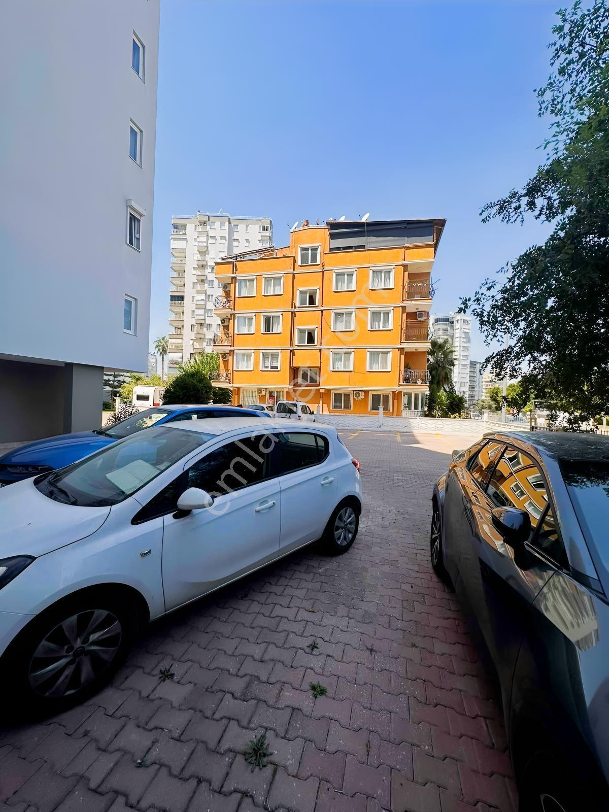 Meydankavağı Geniş Aydınlık 3 + 1 — fotoğraf 27